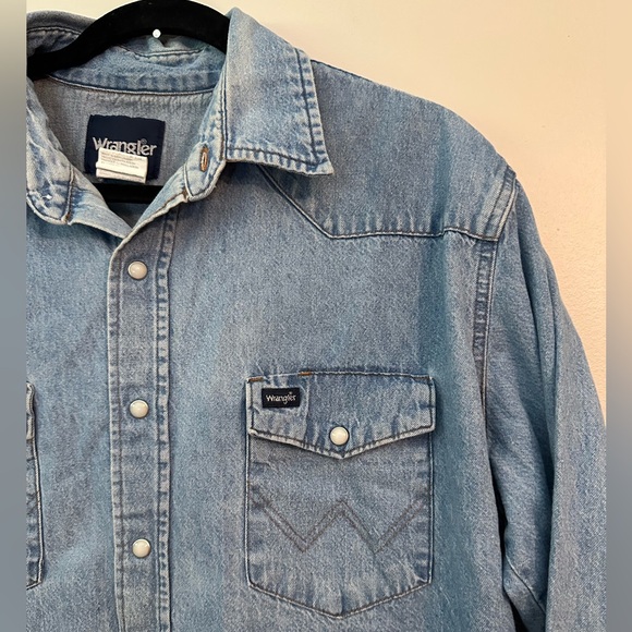 Vintage Wrangler Pearl Snap Blue Denim Shirt XL 90’s Western Jean Long Tail - Picture 3 of 9